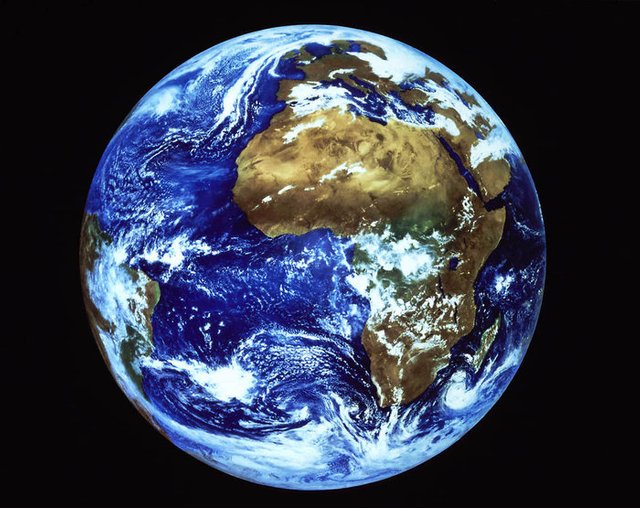 Meteosat-2_Earth_image_node_full_image_2.jpg
