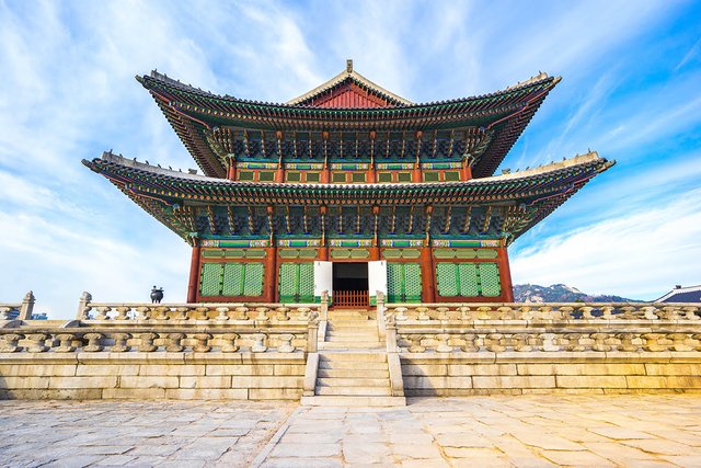 Gyeongbokgung-palace-Seoul-architecture-view.jpg