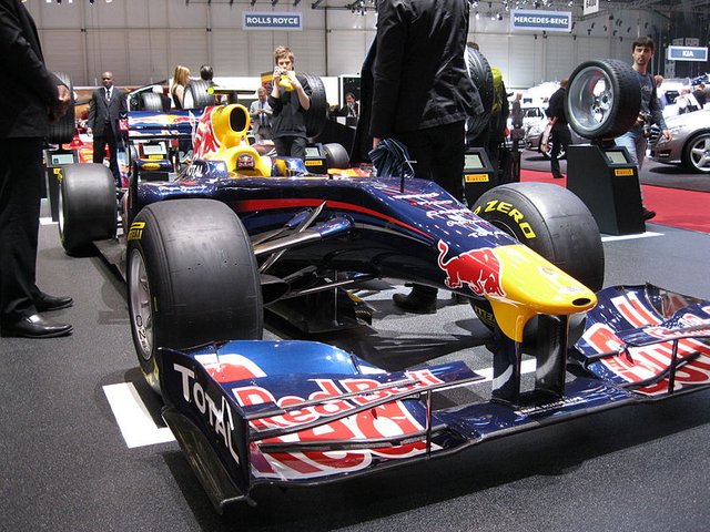 800px-Red_Bull_F1_Genève_2011.jpg