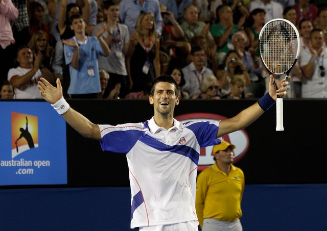 Djokovic_celebrates_AO_2011.jpg