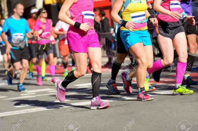 woman run marathon.jpg