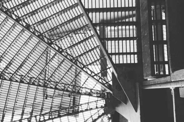 gitterrost-treppe.jpg