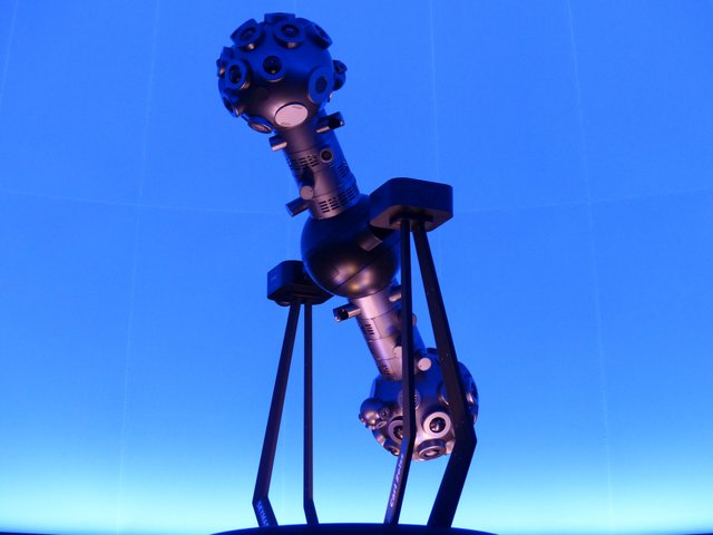 wind-machine-blue-futuristic-energy-fluorescent-1353101-pxhere.com.jpg