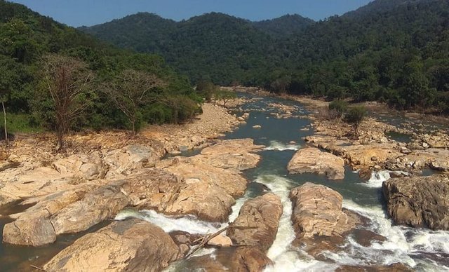 drying-chalakkudy-river.jpg