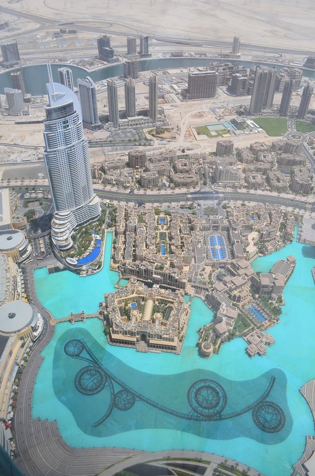 dubai-2151681_1920.jpg