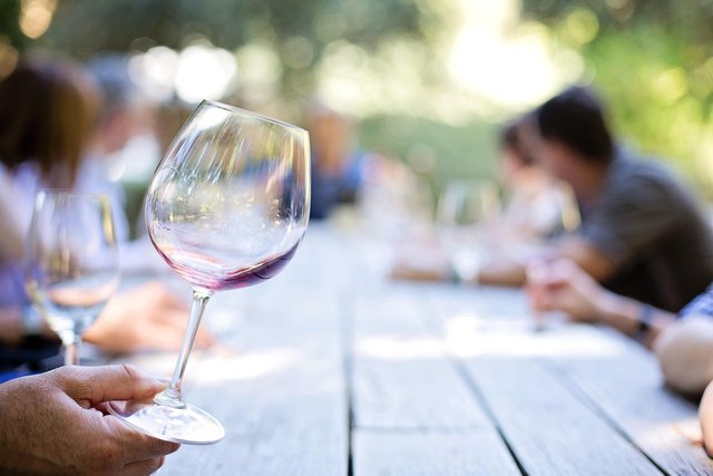 wineglass-553467_1280.jpg