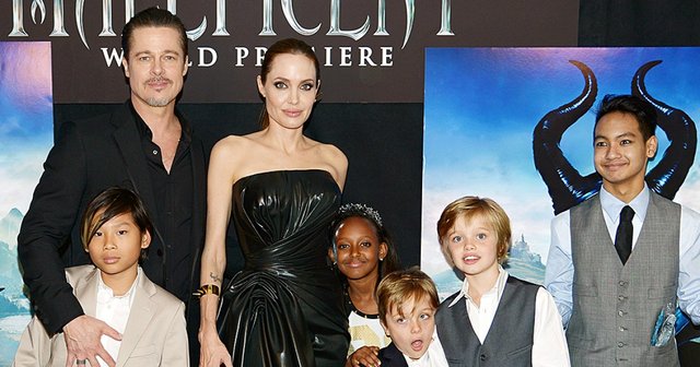 brad-pitt-angelina-jolie-kids-promos-8da225dd-3839-40b2-8186-bc85a8f350f9.jpg