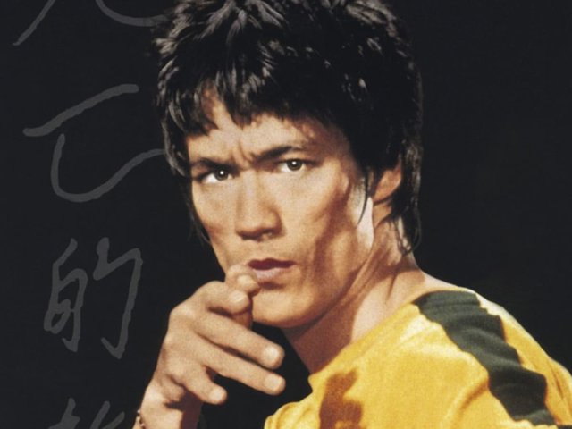 bruce-lee-607431098.jpg