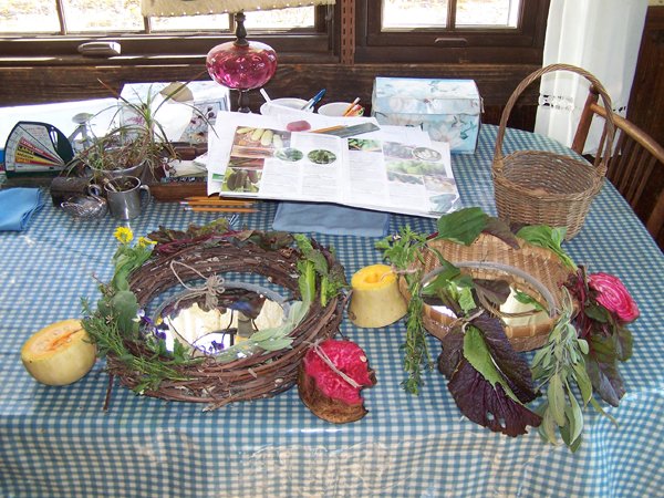 Wreaths for chickens1 crop Nov. 2018.jpg