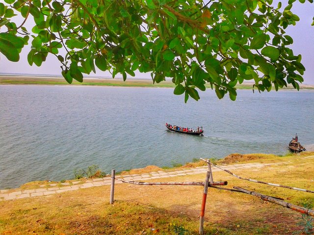 Padma_river_in_Rajshahi_Bangladesh-01.jpeg