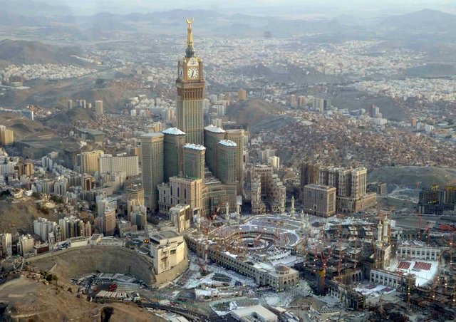 Abraj-al-Bait-Towers.jpg