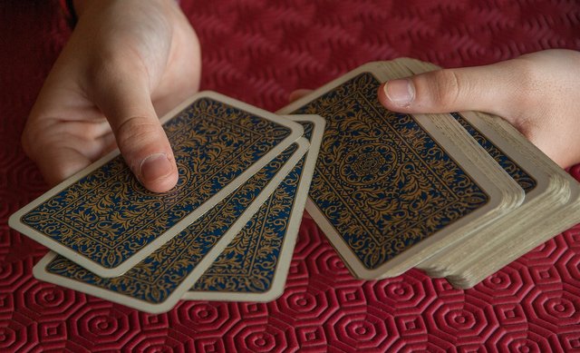 card-game-g335012bed_1920.jpg