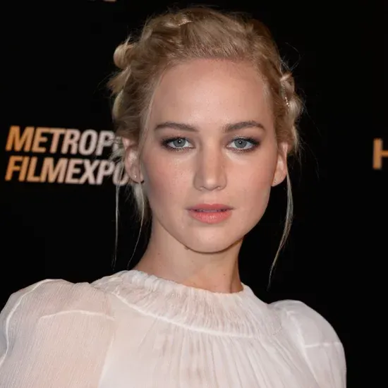 Mockingjay-Part-2-Paris-Premiere-Pictures.webp