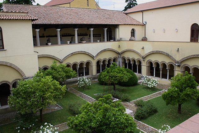 campania-benevento-museo-sannio-chiostro_s-sofia.jpg