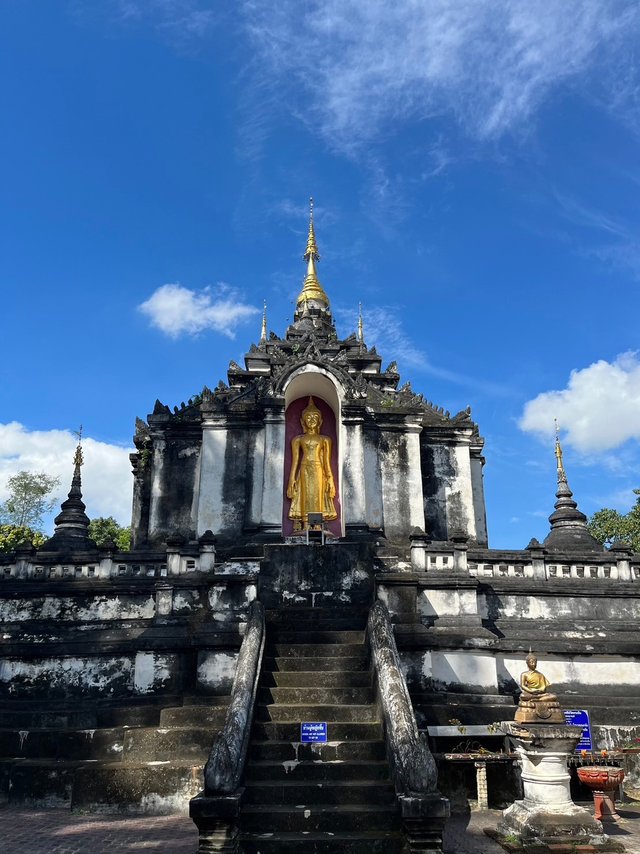 Wat Phra Yuen5.jpg