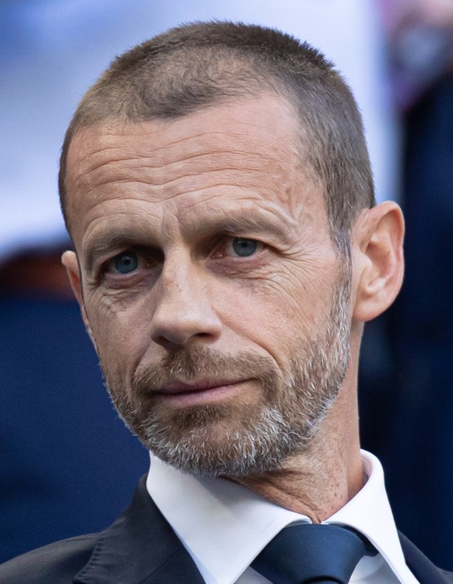 2048px-2019_Aleksander_Čeferin_(cropped).jpg