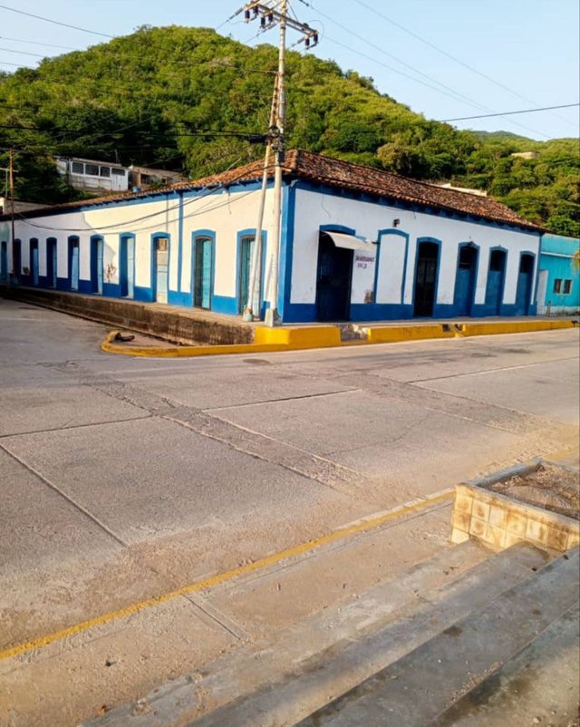 Esquina en Rio Caribe.jpg