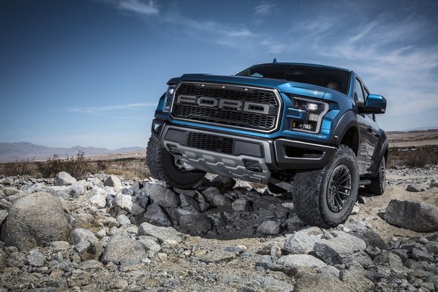 2019-fordf-150-raptor-1565369882.jpg