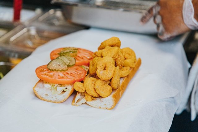 lil-dizzys-cafe-new-orleans-fried-shrimp-poboy.jpg