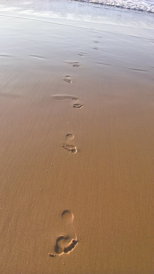 422-Schritte-Strand-2920007_Pixabay_Sunnygirl_xo.jpg