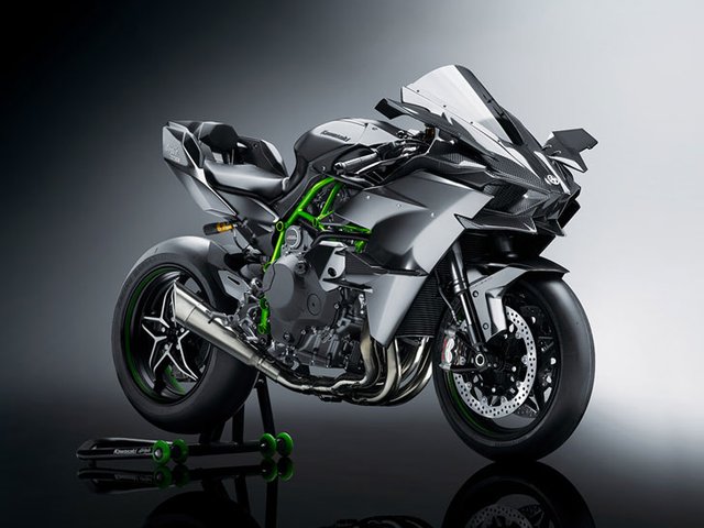 Kawasaki-Ninja-H2R-6.jpg