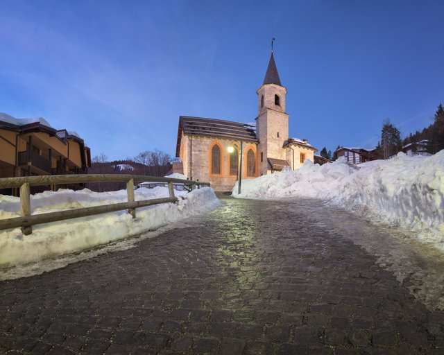 Chiesa Santa Maria Antica, Madonna di Campiglio, Italy.jpg