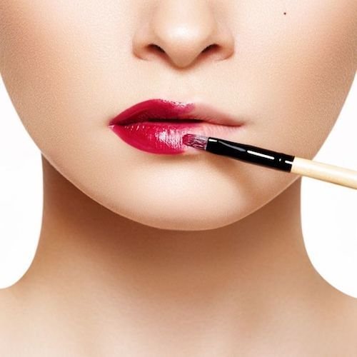 thin-lip-makeup-tips.jpg