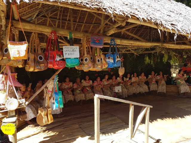 loboc floating restaurant4.png