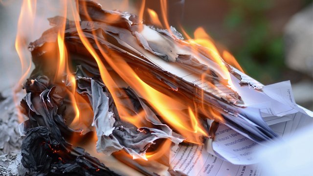 burn-paper-documents-at-home.jpg