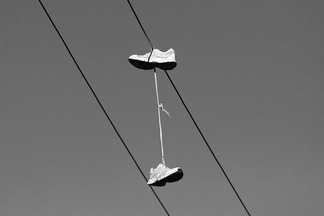 Shoes_on_the_Wire_s_BW.jpg