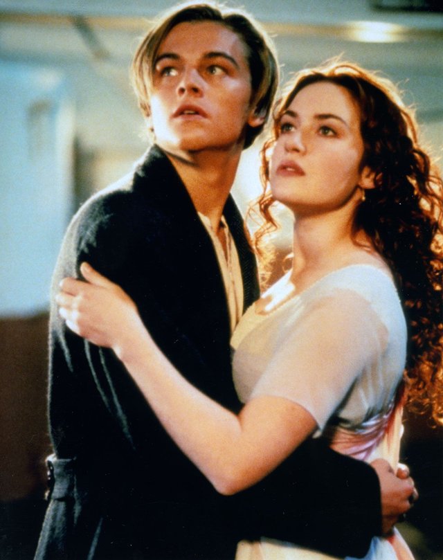 Leonardo-DiCaprio-Kate-Winslet-Titanic-James-Cameron.jpg