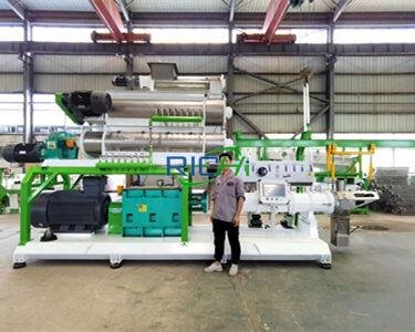 floating fish feed manufacturing machine for sale.jpg