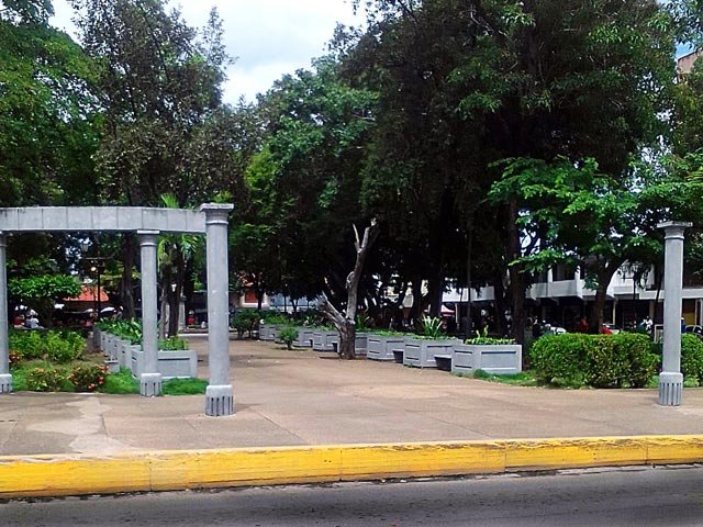 Plaza-Colon.jpg