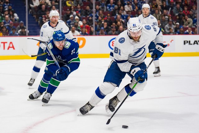 NHL Odds Seattle Kraken Vs Tampa Bay Lightning.jpg