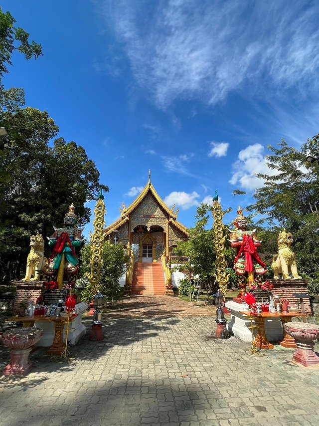 Wat Phra Yuen7.jpg