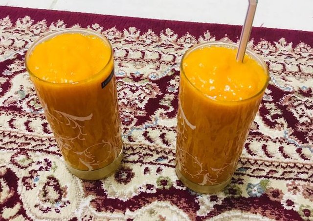 fresh-mango-juice-recipe-main-photo.jpg