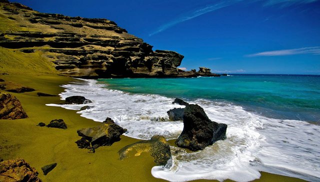 green-sand-beach-hawaii.jpg