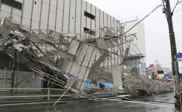 japan-typhoon-4.jpg