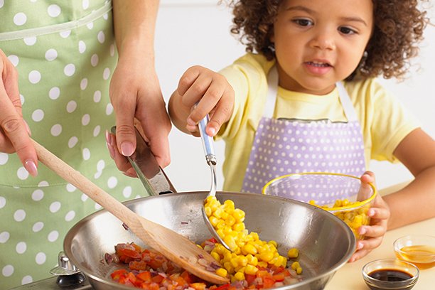 cooking-with-kids_612.jpg