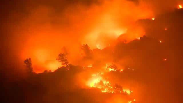 Erskine_Fire_destroys_upwards_of_80_home_0_41022801_ver1.0_640_480-1.jpg