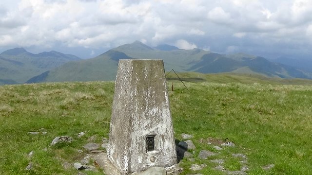 16 Trig point at last! With Stob Binnein and Ben More in the bground.jpg