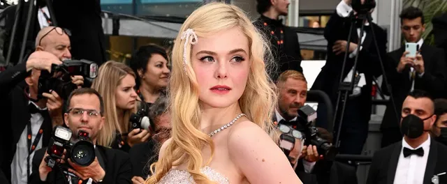 elle-fanning-armani-prive-dress-cannes-film-festival.webp