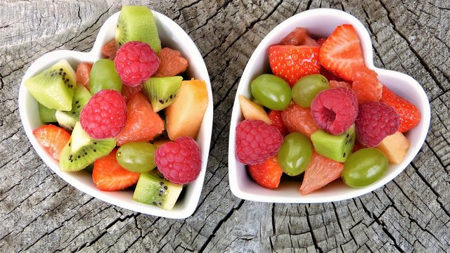 fresh-fruits-2305192_1920.jpg