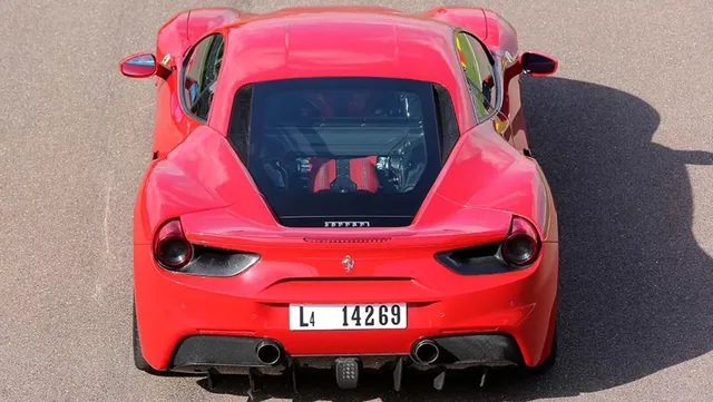 ferrari-488-gtb-italy-2015-(1).jpg