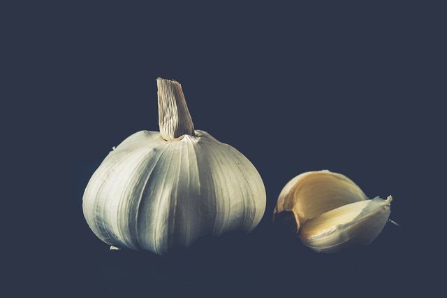 garlic-2810491_1280.jpg