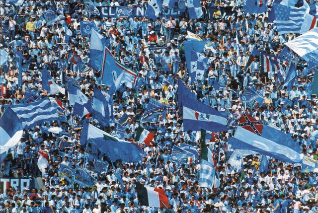 Serie_A_1986-87_-_Napoli_vs_Fiorentina_-_Stadio_San_Paolo.jpg