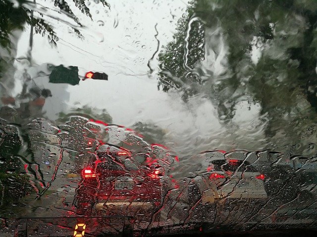 heavy-rains-2370689_640.jpg