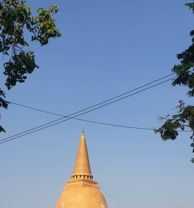 Phra Pathom Chedi1.jpg