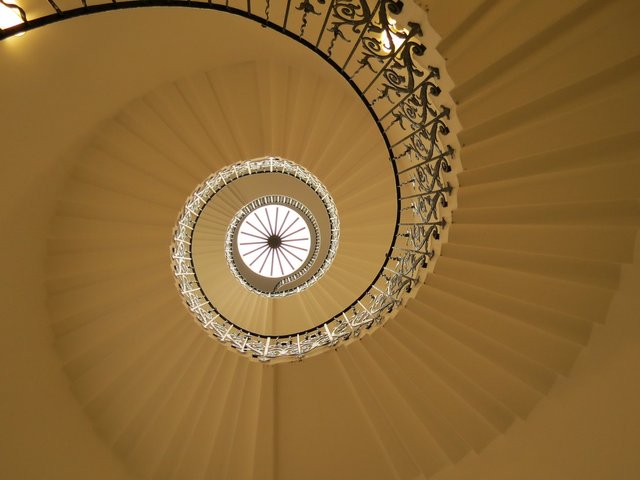 spiral-2185922_1920.jpg