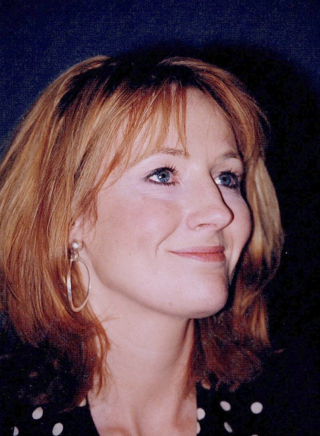 J._K._Rowlings_1999_(2).jpg